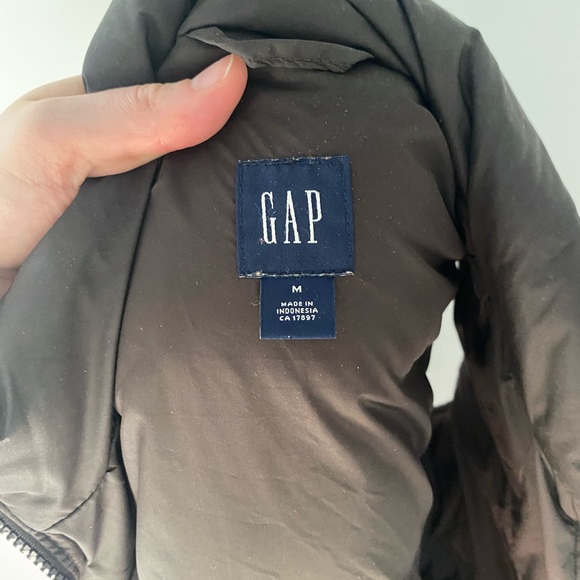 2/$75💥- VEST | Women’s Gap vest size medium - Picture 3 of 4